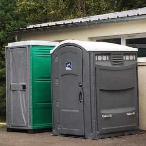 Location de WC Chimiques et Toilettes mobiles pour événementiel, réunions familiales et chantiers avec Prébendé Assainissement